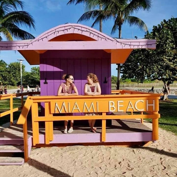 Meet your Posher, Lindsay - Picture 5 of 5